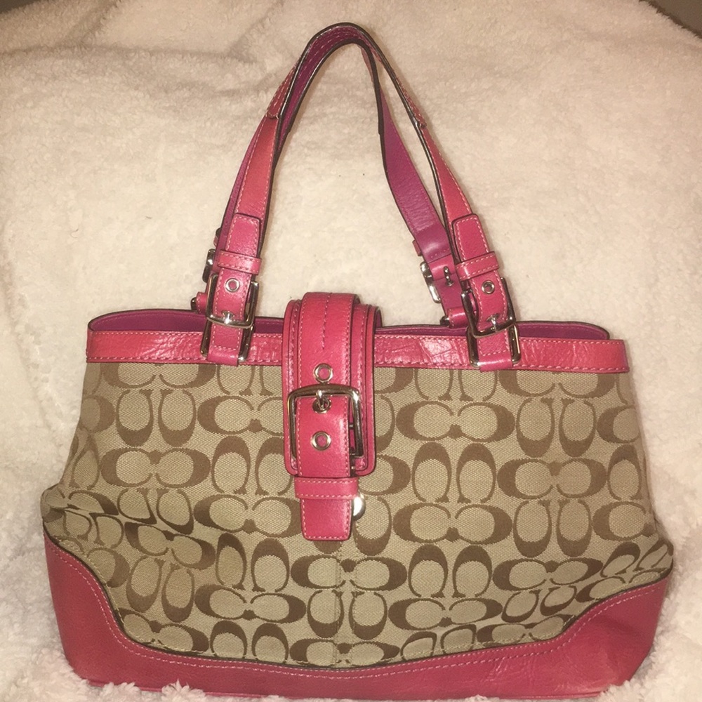 💖WHO LOVES COACH??!!!!